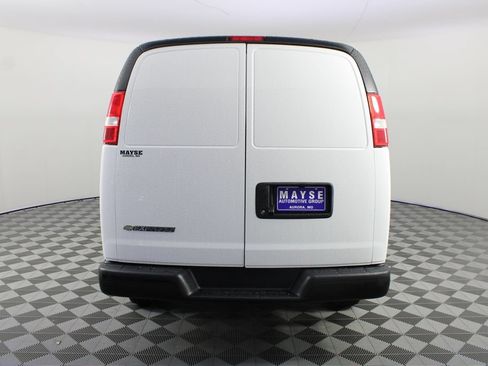 New 2026 Chevrolet Express 2500 RWD image 18