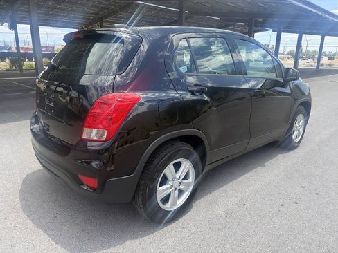 Used 2019 Chevrolet Trax LS w/ LPO, Cargo Package FWD image 13
