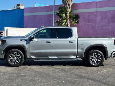 Used 2025 GMC Sierra 1500 SLT w/ SLT Premium Plus Package AWD/4WD image 7