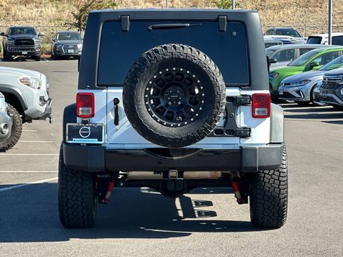 Used 2017 Jeep Wrangler Unlimited Sport image 4