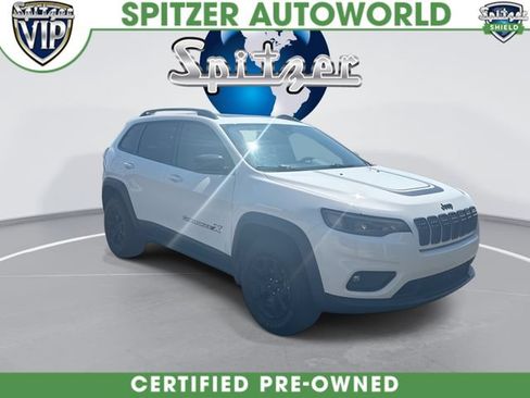Certified 2022 Jeep Cherokee Latitude w/ Sun & Sound Group AWD/4WD image 2