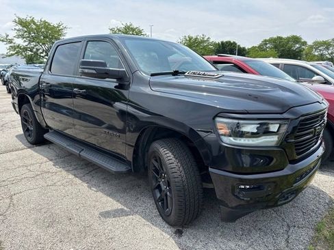 Used 2023 RAM 1500 Laramie AWD/4WD image 4