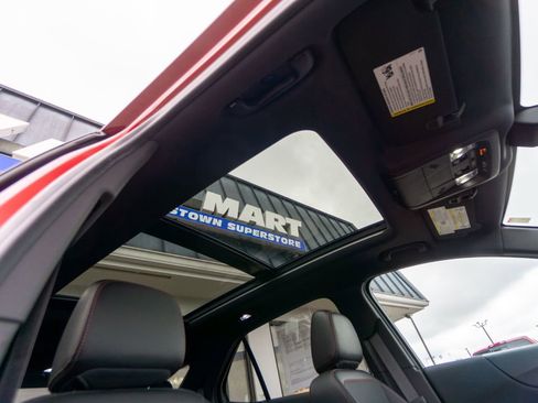 Used 2022 Chevrolet Equinox RS w/ LPO, Floor Liner Package image 31