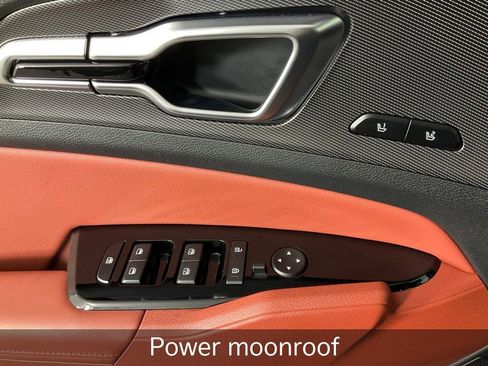 Certified 2025 Kia Sportage SX Prestige image 18