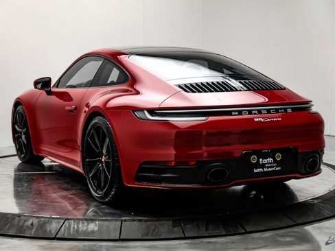 Used 2024 Porsche 911 Carrera w/ Premium Package image 9