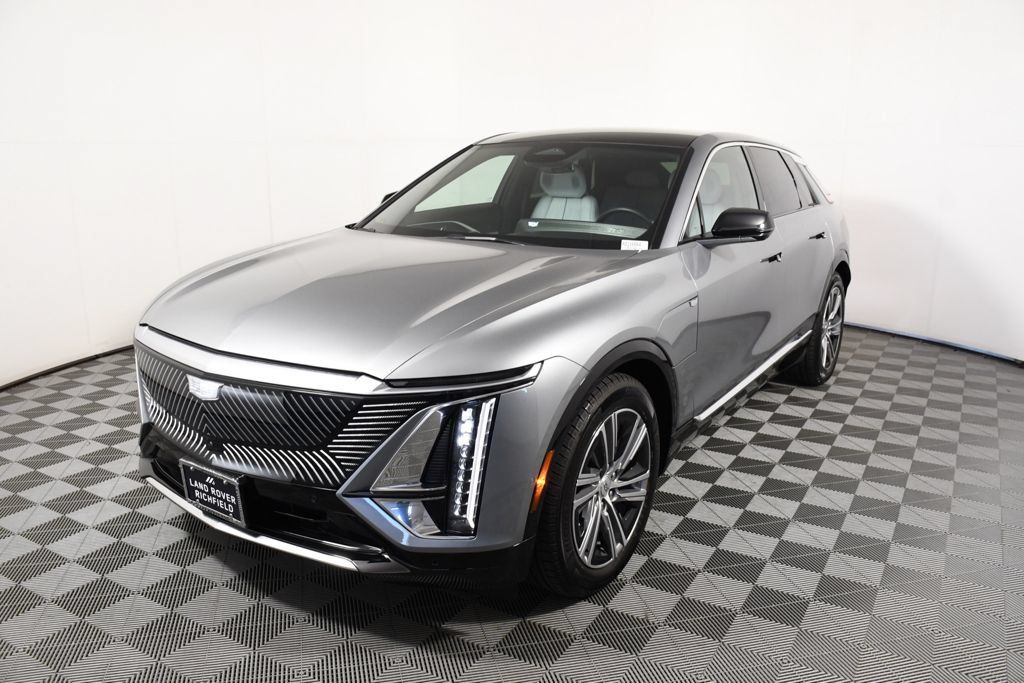 Used 2024 Cadillac Lyriq Luxury RWD image 1