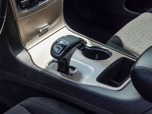 Used 2015 Jeep Grand Cherokee Laredo w/ Quick Order Package 23E image 16