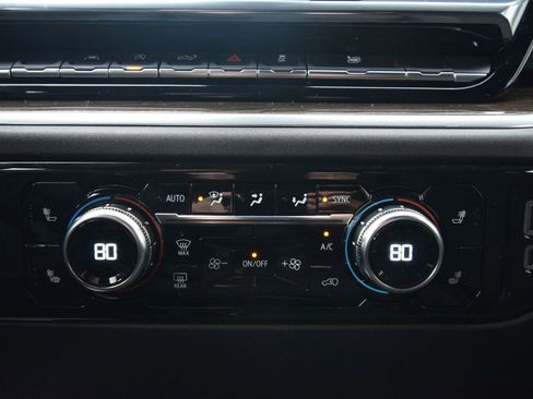 Used 2025 GMC Sierra 1500 Elevation image 34