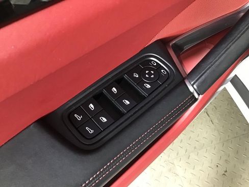 Used 2023 Porsche Cayenne Turbo AWD/4WD image 27
