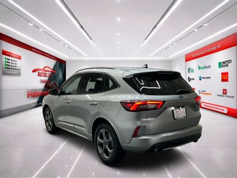 Used 2024 Ford Escape ST-Line image 6