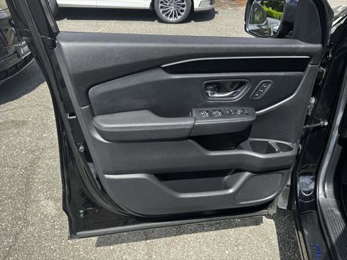 Used 2024 Honda Pilot EX-L image 15
