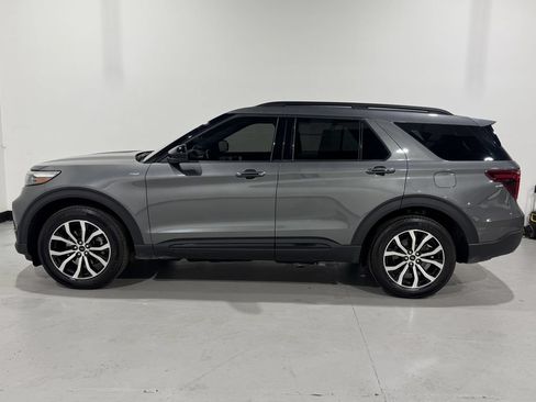 Used 2023 Ford Explorer ST-Line w/ Class IV Trailer Tow Package AWD/4WD image 14