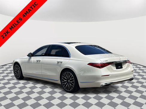 Used 2022 Mercedes-Benz S 580 4MATIC Sedan image 3