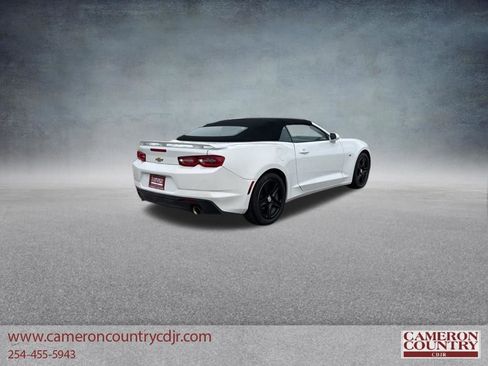 Used 2023 Chevrolet Camaro LT RWD image 3