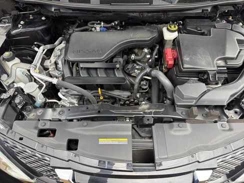 Used 2018 Nissan Rogue Sport SV image 28