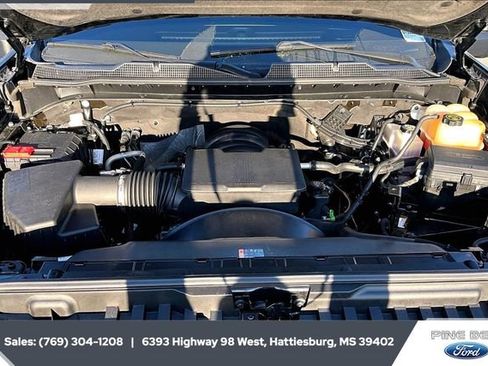 Used 2024 Chevrolet Silverado 2500 Custom w/ Custom Convenience Package image 8