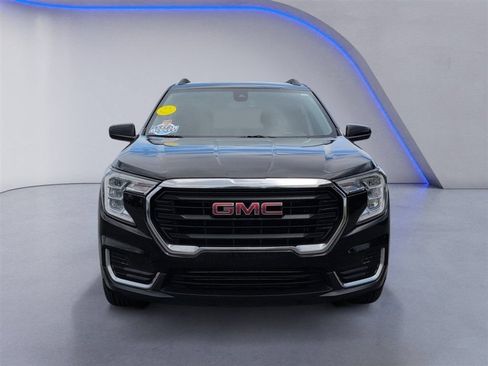 Used 2022 GMC Terrain SLE w/ Driver Convenience Package FWD image 13