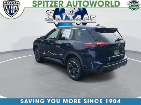 Used 2025 Nissan Rogue SV AWD/4WD image 7