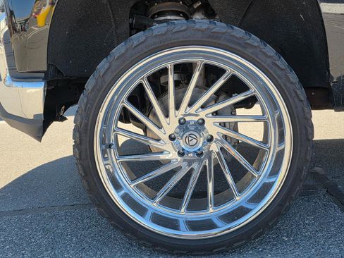 Used 2021 Chevrolet Silverado 1500 LT image 9