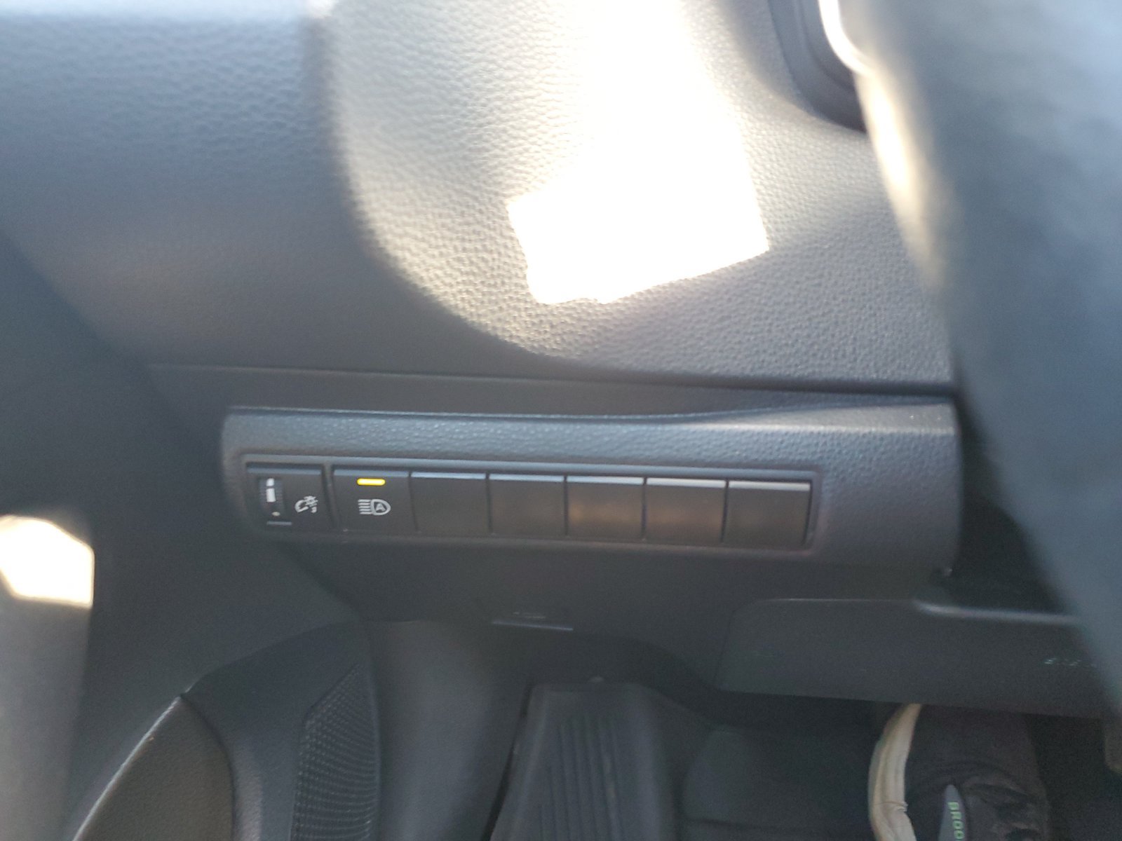 Used 2024 Toyota Corolla LE FWD image 22