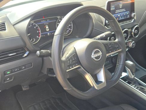 Used 2025 Nissan Sentra SV w/ All-Weather Package FWD image 10