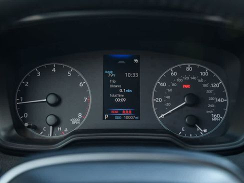 Used 2025 Toyota Corolla SE w/ Convenience Package FWD image 23