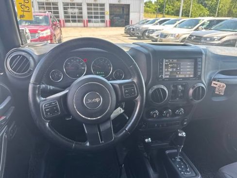 Used 2017 Jeep Wrangler Unlimited Sport AWD/4WD image 13