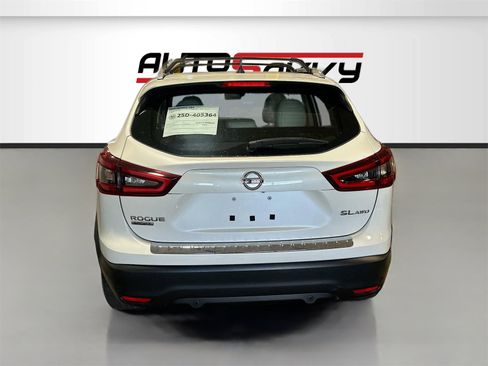 Used 2022 Nissan Rogue Sport SL image 6