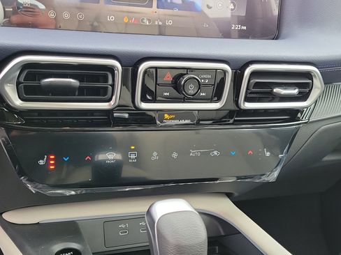 New 2026 Nissan Sentra SL w/ Floor Mat Package FWD image 27