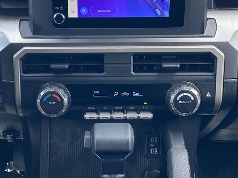 Certified 2026 Toyota Tacoma SR5 AWD/4WD image 15