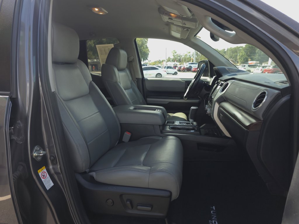 Used 2019 Toyota Tundra Limited w/ Limited Premium Package AWD/4WD image 16