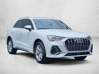 Used 2023 Audi Q3 2.0T Premium Plus w/ Premium Plus Package AWD/4WD video 3