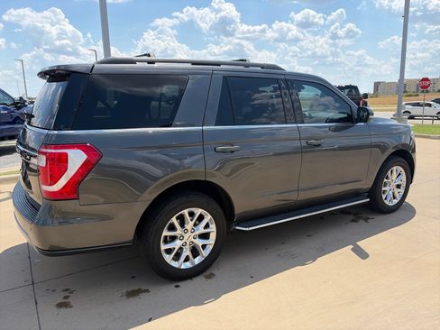 Used 2020 Ford Expedition XLT w/ Equipment Group 202A RWD image 7