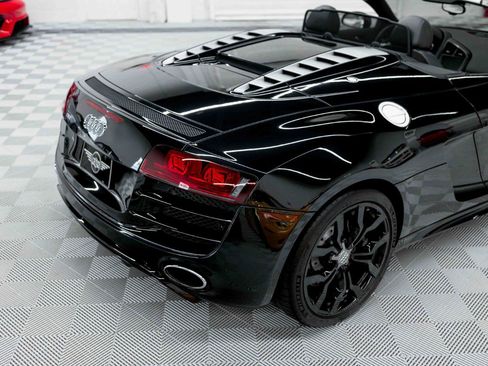 Used 2011 Audi R8 V10 AWD/4WD image 12