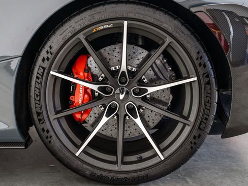 Used 2021 McLaren 765LT image 10