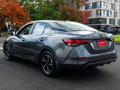 New 2025 Nissan Sentra SV w/ Trunk Package image 4