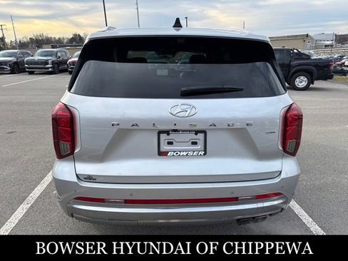 Used 2023 Hyundai Palisade Calligraphy image 4