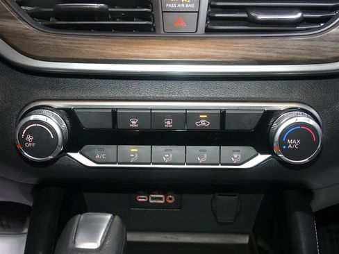 Used 2023 Nissan Altima 2.5 SV image 38