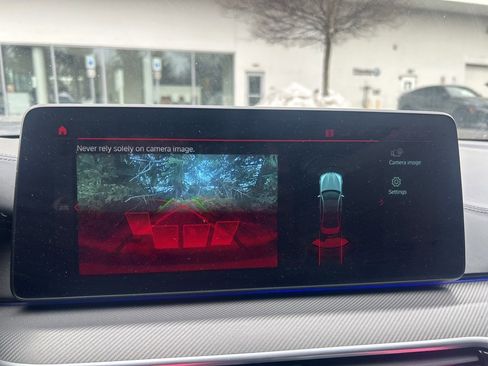 Used 2021 BMW M5 image 6