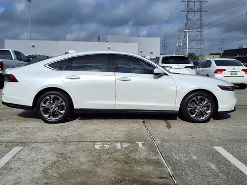 Certified 2024 Honda Accord EX image 25