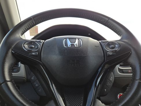 Used 2022 Honda HR-V EX-L image 26