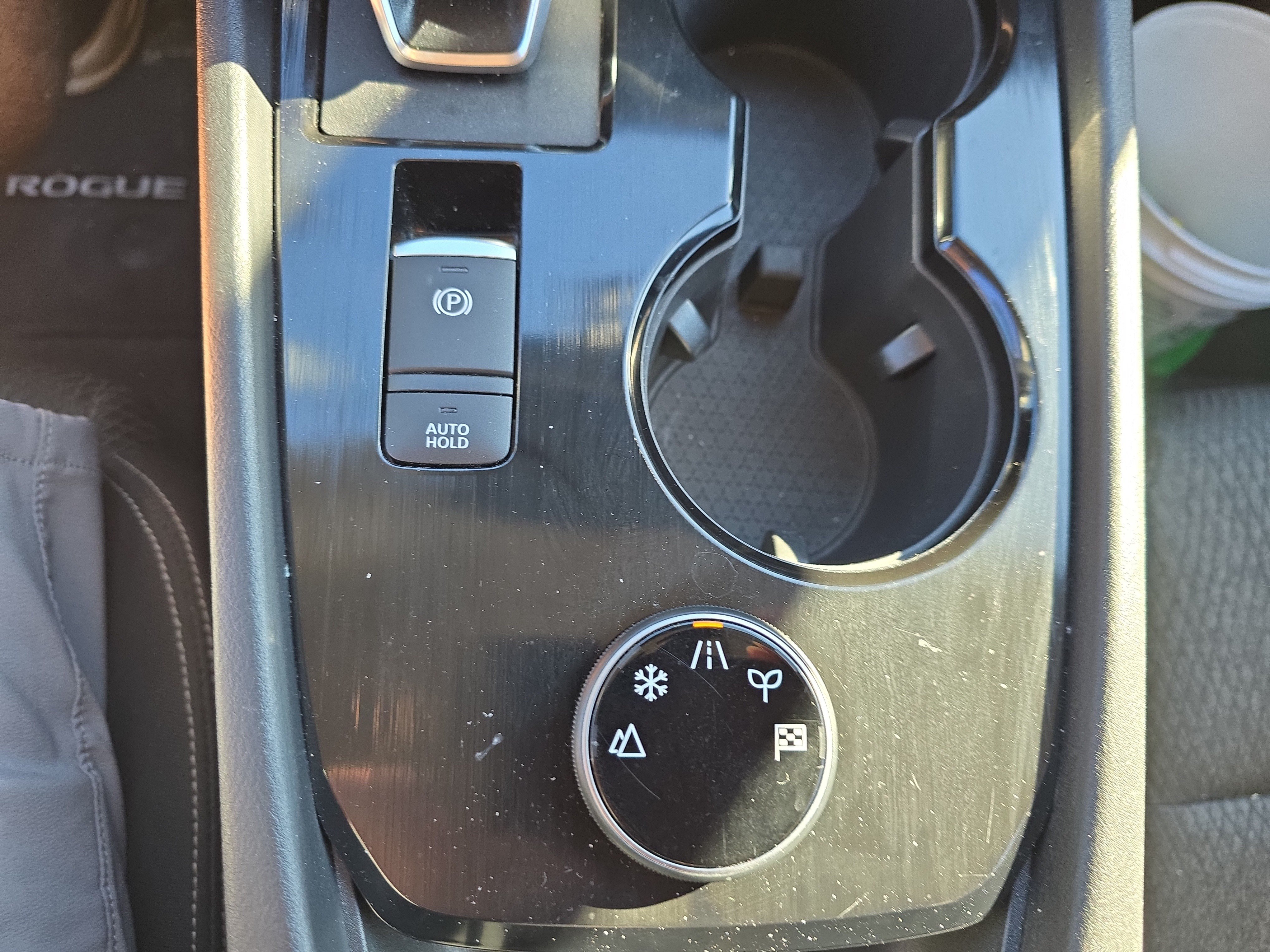 Used 2026 Nissan Rogue SV AWD/4WD image 30