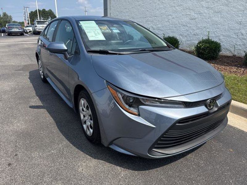 Certified 2024 Toyota Corolla LE image 1