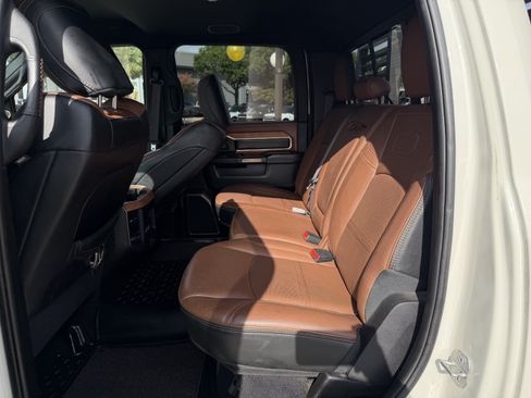 Used 2021 RAM 3500 Limited AWD/4WD image 17