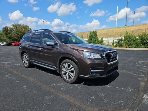 Used 2019 Subaru Ascent Touring AWD/4WD image 7