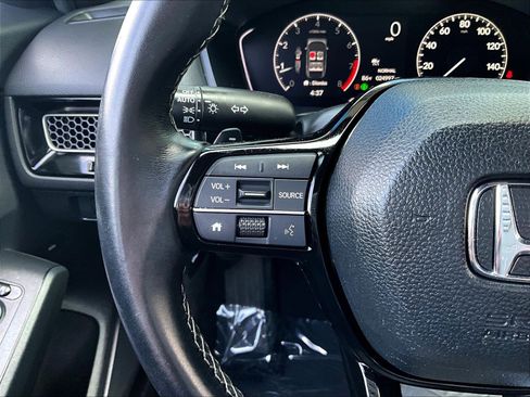 Used 2024 Honda Civic Sport image 10