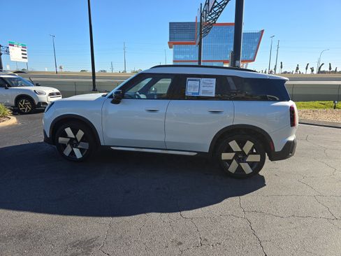 Certified 2025 MINI Cooper Countryman S w/ Comfort Package Max image 7