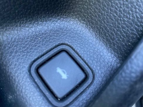 Used 2018 Honda Accord Sport image 21