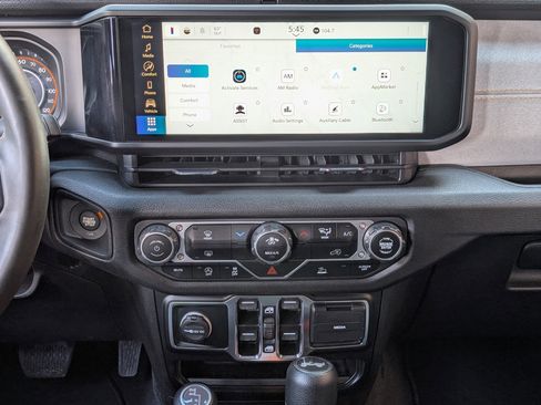 Used 2024 Jeep Wrangler Sport S image 24