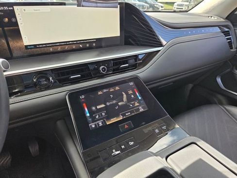 Certified 2025 INFINITI QX80 Luxe image 36